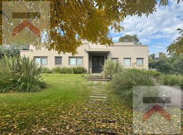Casa · 175m² · 5 Ambientes · Casa 4 Dorm Gran Lote de 2170 m² Piscina en Chacras de La Reserva Cardales