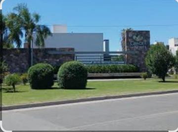 Casa · 150m² · 5 Ambientes · 1 Cochera · Duplex en Alquiler Chacras del Norte