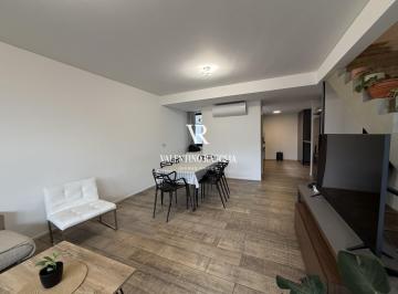 Casa · 121m² · 4 Ambientes · 1 Cochera · Alquiler Dúplex 4 Ambientes en Castelar Sur