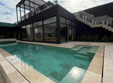 Departamento · 121m² · 3 Ambientes · 1 Cochera · Departamento Tipo Dúplex en Venta de 3 Ambientes con Patio en Canning