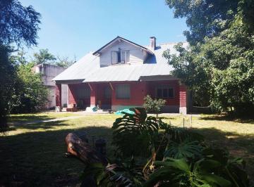 Casa · 298m² · 5 Ambientes · 2 Cocheras · Venta Casa a Refacc Lote de 1.570 m² con Piscina