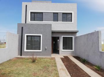 Casa de 5 ambientes, Córdoba · Dueño Vende – Duplex - Valle Cercano