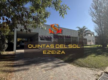 Casa · 800m² · 4 Ambientes · 3 Cocheras · Casa en Alquiler. Quintas del Sol, Ezeiza. 4 Amb. Piscina