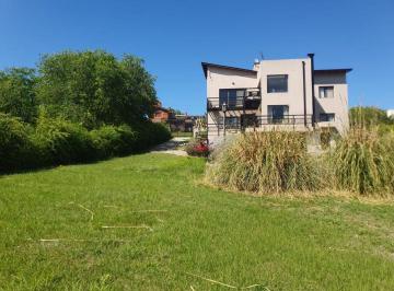 Casa · 240m² · 5 Ambientes · 2 Cocheras · Venta Casa 4 Dorm. V. Giardino Apto Credito