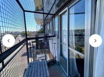 Departamento de 1 ambiente, Villa Luro · Oportunidad - Magnifico Monoambiente Divisible. Balcon - Frente - Excelente Ubicacion - Superluminoso.