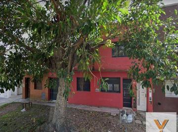 Casa · 110m² · 5 Ambientes · 1 Cochera · Casa en Venta - 3 Dorm. 1 Baño - Cochera - 110 m² - La Plata