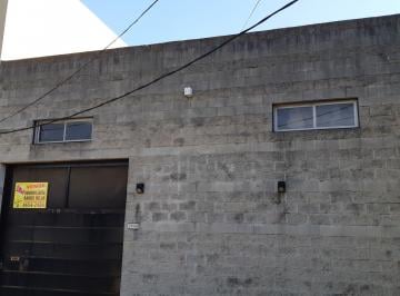 Bodega-Galpón de 1 ambiente, La Matanza · Ramos Mejía: Galpón de 180 m² Techo Parabólico, Fdo. 7 m. Portón Corredizo