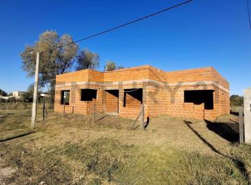 Casa · 157m² · 4 Ambientes · 2 Cocheras · Casa en Obra Avanzada 157 m² en Lote Esquina 600 m² | Colonia Japonesa, Loma Verde – Escobar | Sin E