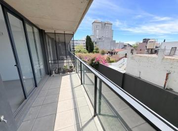 EDP-EDP-2420_2 · Hermoso 2 Amb. Cfte C/ Balcon - Cochera - Full Amenities