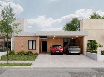 Casa · 180m² · 4 Ambientes · 2 Cocheras · Vendo Casa en Docta
