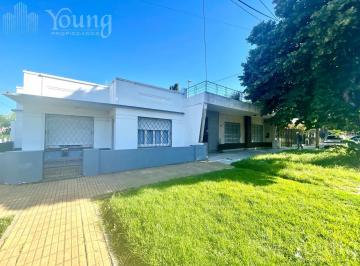 Casa · 200m² · 5 Ambientes · 1 Cochera · Casa Venta Para Dos Familias en Quilmes!