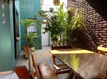Casa · 160m² · 4 Ambientes · 1 Cochera · Casa Venta en Bernal