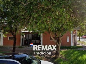 Casa · 268m² · 10 Ambientes · 1 Cochera · Venta Casa en Esquina con Multiunidad Rentable