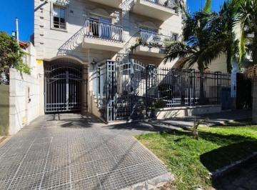 Departamento · 72m² · 3 Ambientes · 1 Cochera · Adrogue Venta Depto 3 Amb C/cochera Patio Plaza Brown