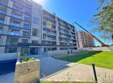 Departamento · 47m² · 2 Ambientes · 1 Cochera · Venta - Departamento un Dormitorio con Balcón y Cochera. Fisherton, Rosario