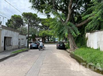 Garage · 158m² · Calle Jose Ramos y Don Bosco. Vendemos Galpon con Cocheras Ideal Inversion!