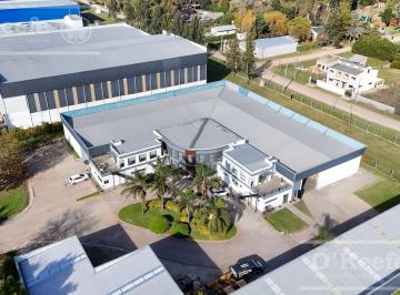 Bodega-Galpón · 1200m² · Galpón en Alquiler en Parque Industrial Canning - 1200 m² con Oficinas