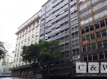 Oficina comercial · 244m² · 1 Cochera · Julio A. Roca 620 | Oficina en Alquiler | Microcentro