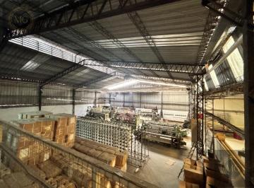 Bodega-Galpón · 1260m² · Galpón en Alquiler en Garin a 100 m de Colectora