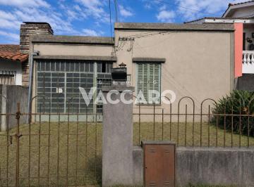 VCO-VCO-1351_2 · Venta de Casa 4 Ambientes Ituzaingó Norte Excelente Zona Valor Terreno, Piscina