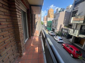Departamento · 40m² · 3 Ambientes · Oportunidad Nueva Córdoba — Desocupado, con Balcón y Excelente Ubicacion!