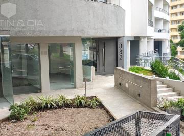 Local comercial · 80m² · 3 Ambientes · Local en Guemes