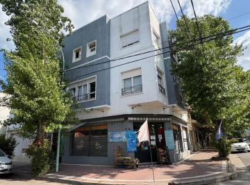 PH · 65m² · 4 Ambientes · PH 3 Ambientes a La Calle La Perla