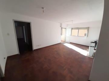Departamento · 80m² · 4 Ambientes · Departamento de 3 Dorm. Frente Al Parque Sarmiento