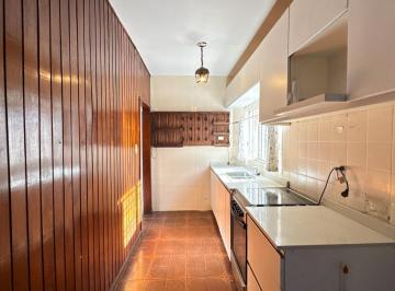 Casa · 85m² · 4 Ambientes · 1 Cochera · Venta Casa 4 Ambientes Patio y Terraza Martinez Apto Credito
