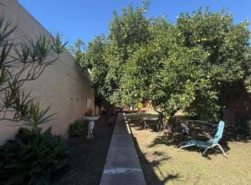 Casa · 250m² · 5 Ambientes · 2 Cocheras · Venta Casa Baltazar de Aguirre 44