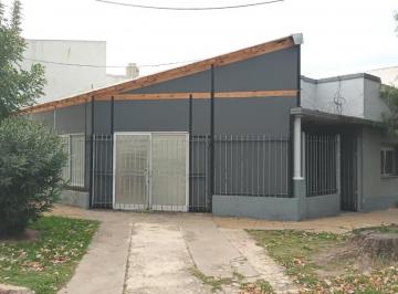Casa · 80m² · 3 Ambientes · Casa en Lote Propio
