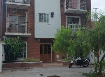 Departamento · 43m² · 2 Ambientes · Alquiler - Dpto. 2 Amb en San Isidro con Balcón Excelente Ubicación