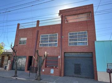 Casa · 568m² · 4 Ambientes · 1 Cochera · Venta Casa 3 Dorm. + Local Comercial + Galpón