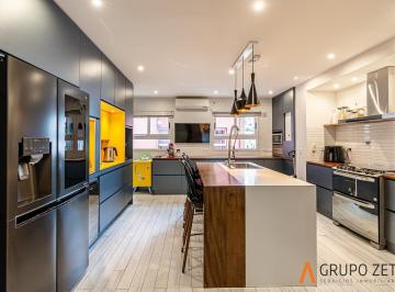 Departamento · 154m² · 4 Ambientes · 1 Cochera · Departamento de 4 Ambientes con Terraza y Parrilla en Lafinur Al 3200