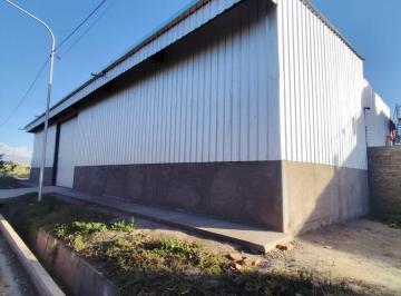 Local comercial · 230m² · 2 Ambientes · Galpon en Alquiler en Perdriel - Luján de Cuyo
