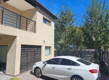 Casa · 140m² · 4 Ambientes · Casa en Alquiler - 2 Dorm. 2 Baños - Balneario Mar Chiquita