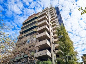 Departamento · 89m² · 3 Ambientes · Semipiso de 3 Ambientes Al Frente con Balcón con Vista Al Rio, Amenities y Cochera en Rosario