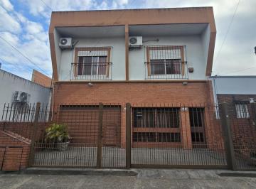 1 · Venta Casa 4 Ambientes en Villa Adelina