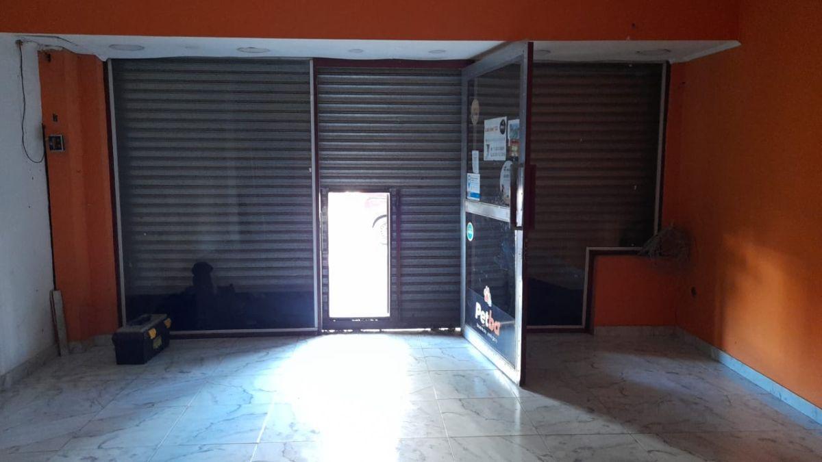 Av. Calle Real 122,  Merlo, Merlo
