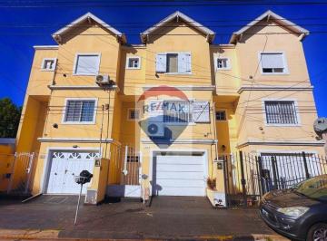 Casa · 81m² · 3 Ambientes · 1 Cochera · Casa PH Triplex en Venta Patio Cochera