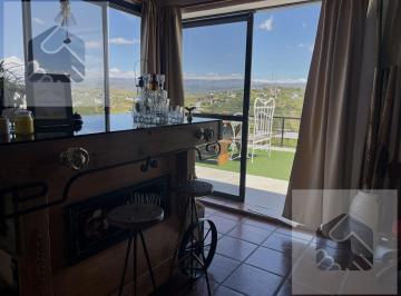 Casa · 953m² · 4 Ambientes · 1 Cochera · Casa en Venta con Vista en Estancia Vieja, Terraza Amplia.