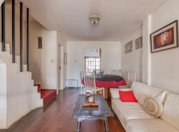 PH · 210m² · 4 Ambientes · 3 Cocheras · Venta PH 6 Ambientes con Patio + Dependencia en Saavedra