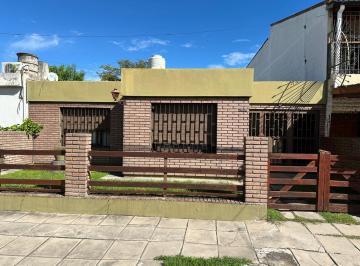 Casa de 3 ambientes, Córdoba · Venta - Excelente Oportunidad!