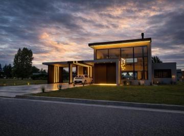 Casa de 4 ambientes, La Plata · Venta Casa Última Tecnologia Barrio La Victoria Polo Country Club "La Malbec"