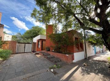 Casa de 4 ambientes, Córdoba · Casa de 1 Habitación a La Venta