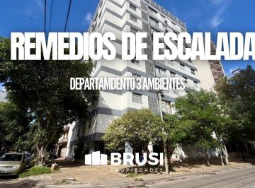 Departamento · 49m² · 3 Ambientes · Departamento en Venta - 3 Amb. - Remedios de Escalada - Super Luminoso