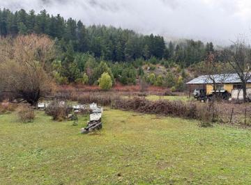 Quinta vacacional de 16 ambientes, El Hoyo · 3 Ha con Estancia Chica - El Hoyo, Chubut