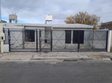 Casa · 100m² · 4 Ambientes · 1 Cochera · Oportunidad en San Luis – Excelente Ubicación