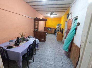Casa · 179m² · 4 Ambientes · 1 Cochera · Casa en Venta 4 Ambientes Venta