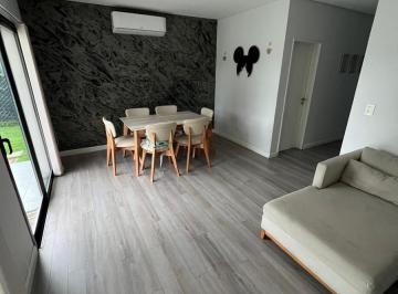 Casa · 109m² · 4 Ambientes · Casa 4 Amb Más Dependencia en Barrio El Aljibe!